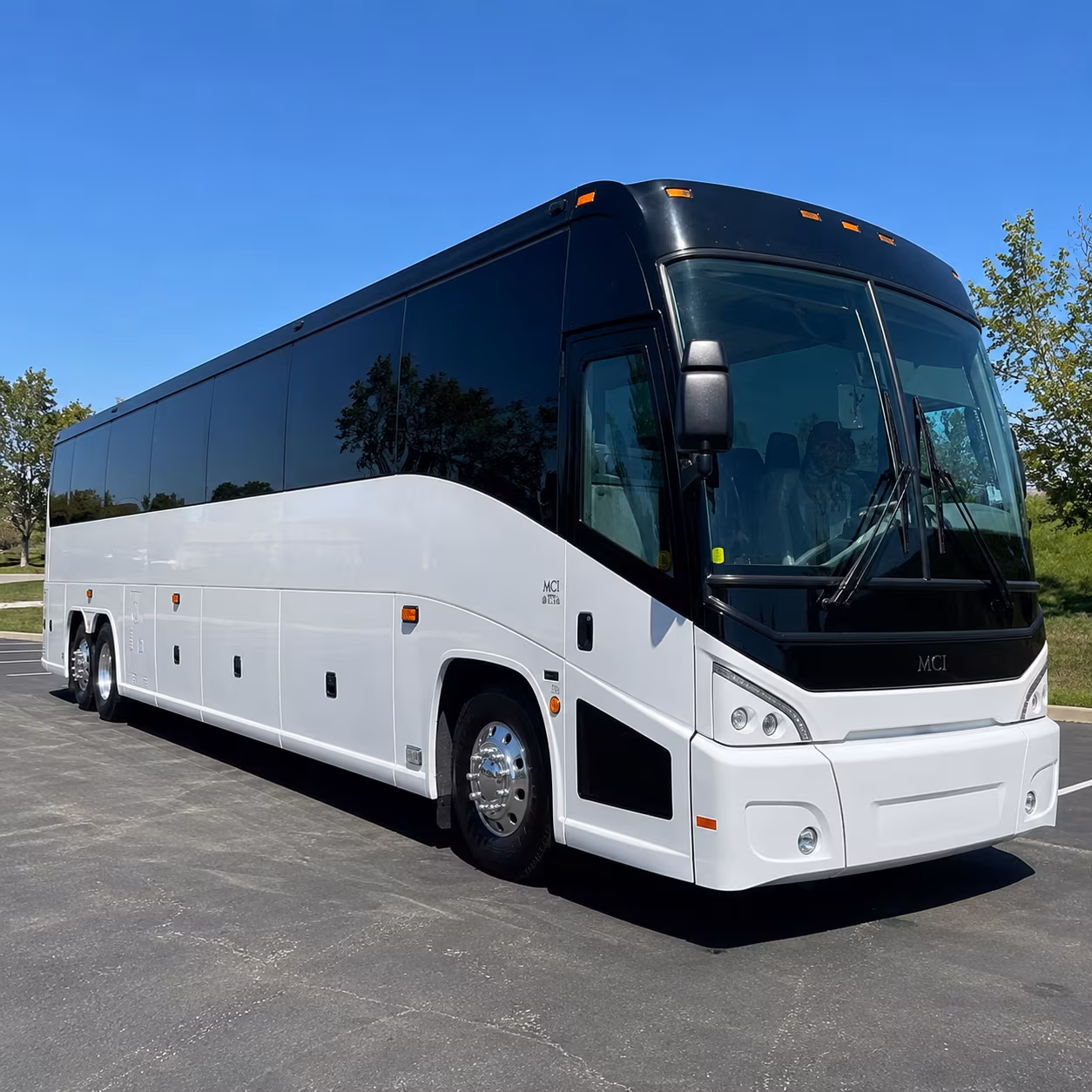 airport employee shuttle buses to fll and mia
